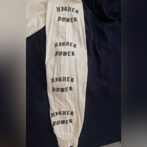 Long Sleeve rose design shirt size Adult L